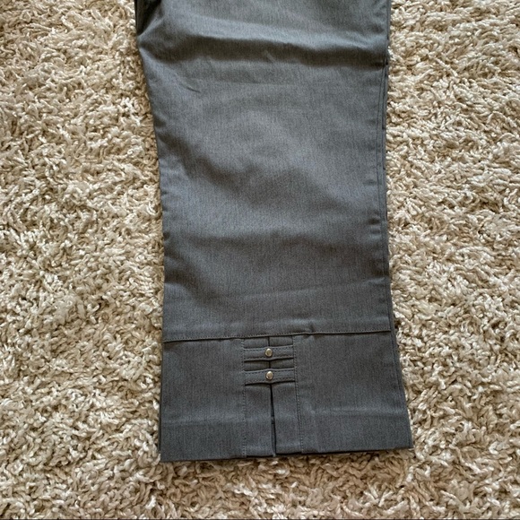 NWT Ricki’s Gray Capri Pants - Picture 5 of 6